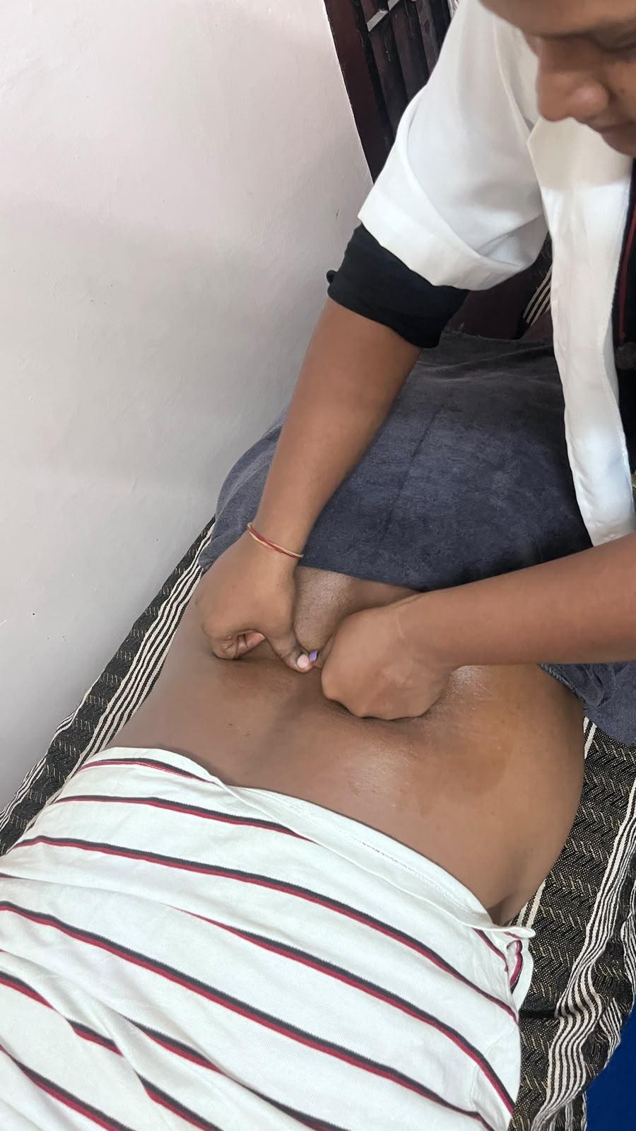 Natural healing reflexology session at JSV Padha Sigichai Mayam